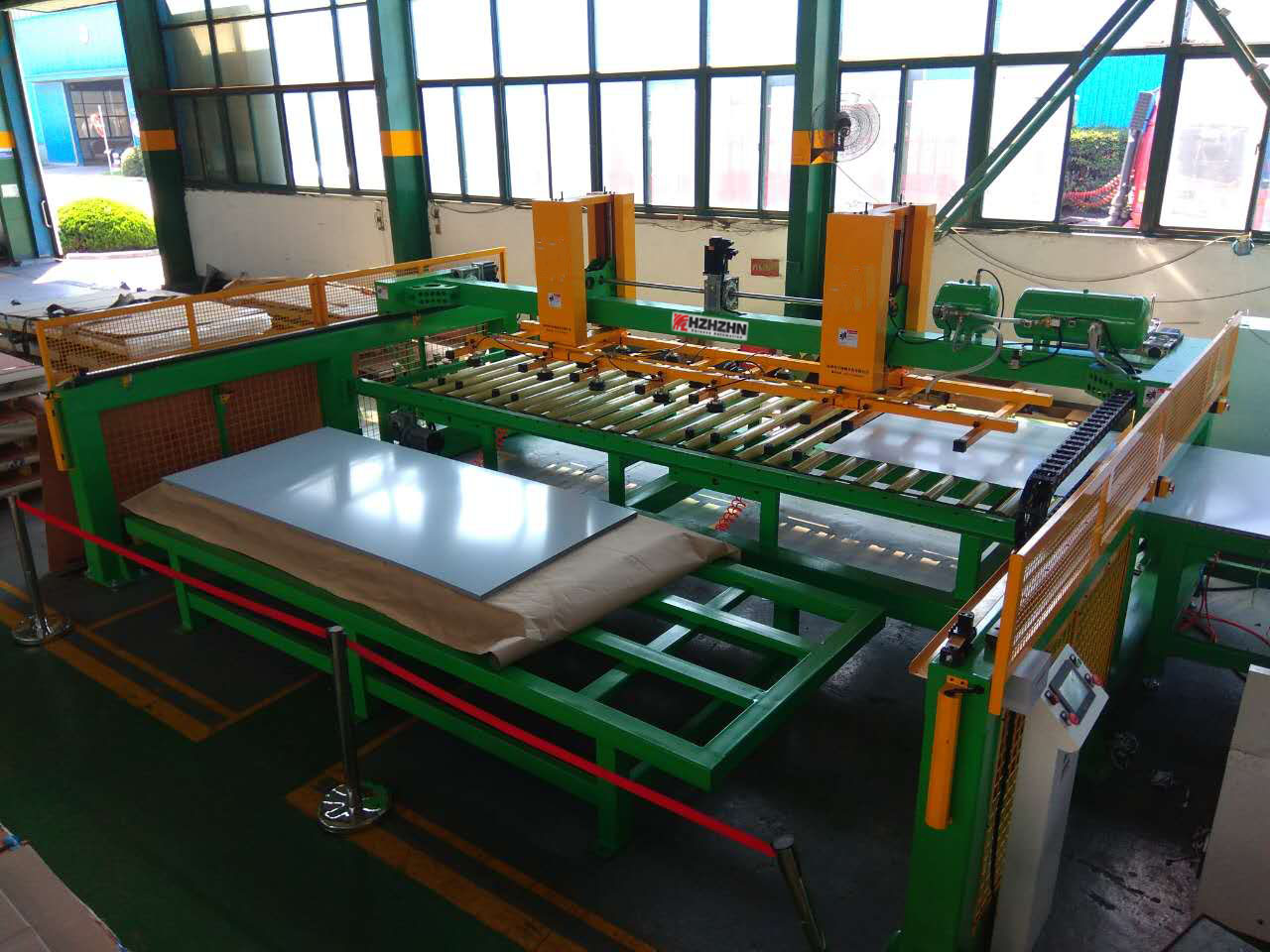 �k���ώ�ϵ�y(t��ng)�������Ԅ������ϙC�ą^(q��)�e